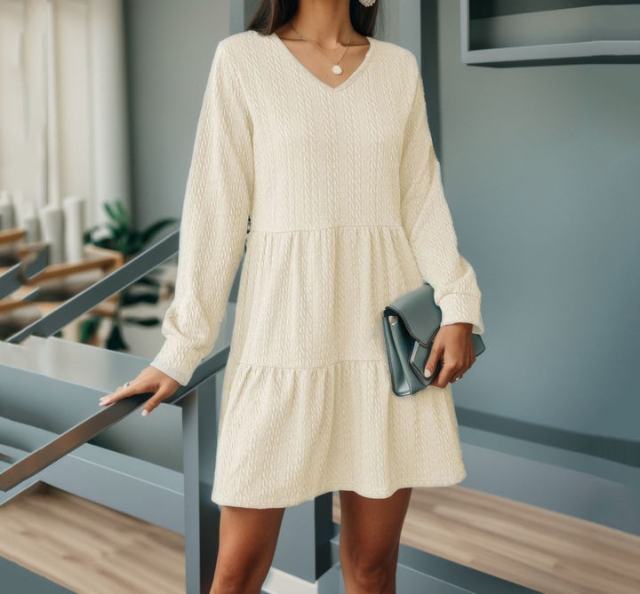 Women’s knitted dress with V-neck and ruffle Lune London