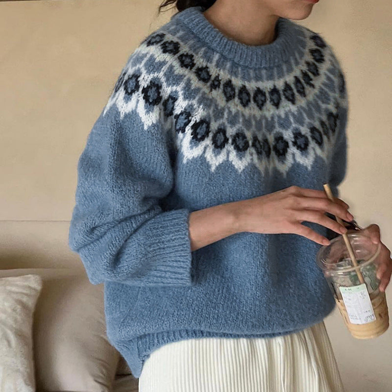 Knitted sweater for women with Scandinavian pattern and generous fit Lune London