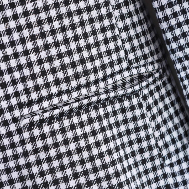 Checkered blazer for women with double-breasted buttoning and structured fabric Lune London
