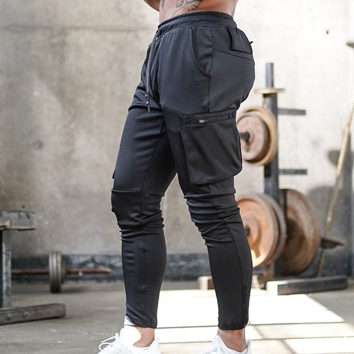 Men's cargo jogging pants with practical zip pockets and a modern cut Lune London