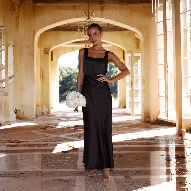 Elegant maxi dress for women with side slit and thin straps Chic & Stil