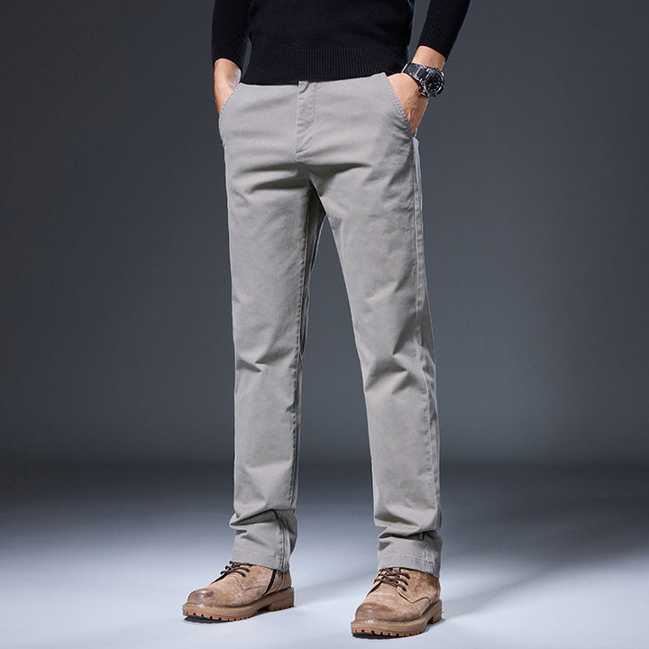 Comfortable chino pants for men with practical side pockets Lune London