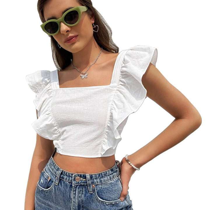 Chic & Stil | Short top women with ruffle details and square neckline