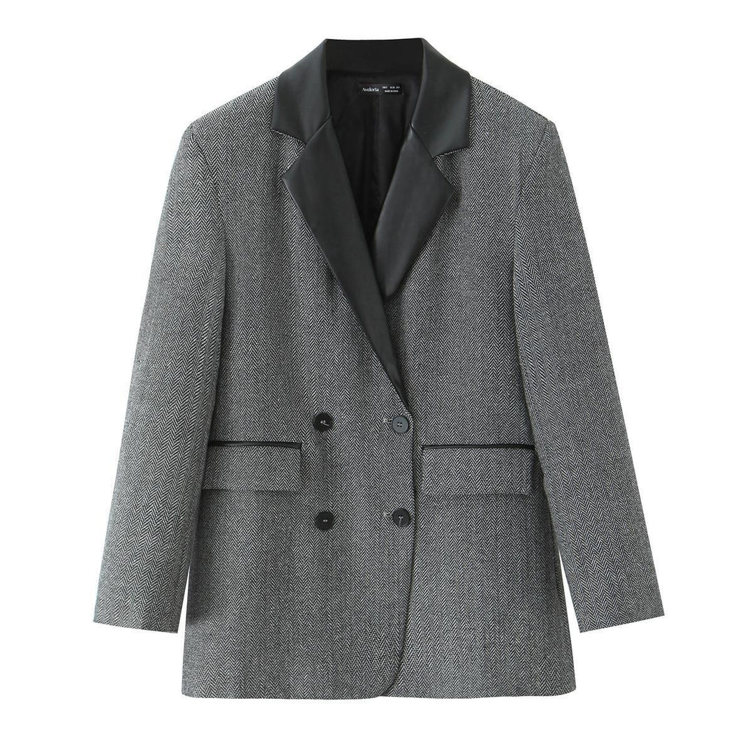 Trendy women's blazer with elegant houndstooth pattern and soft collar Lune London