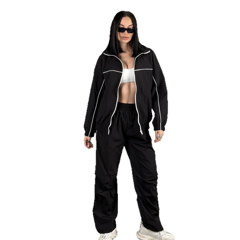 Sports leisure set for women with breathable fabrics and elastic waistband Lune London