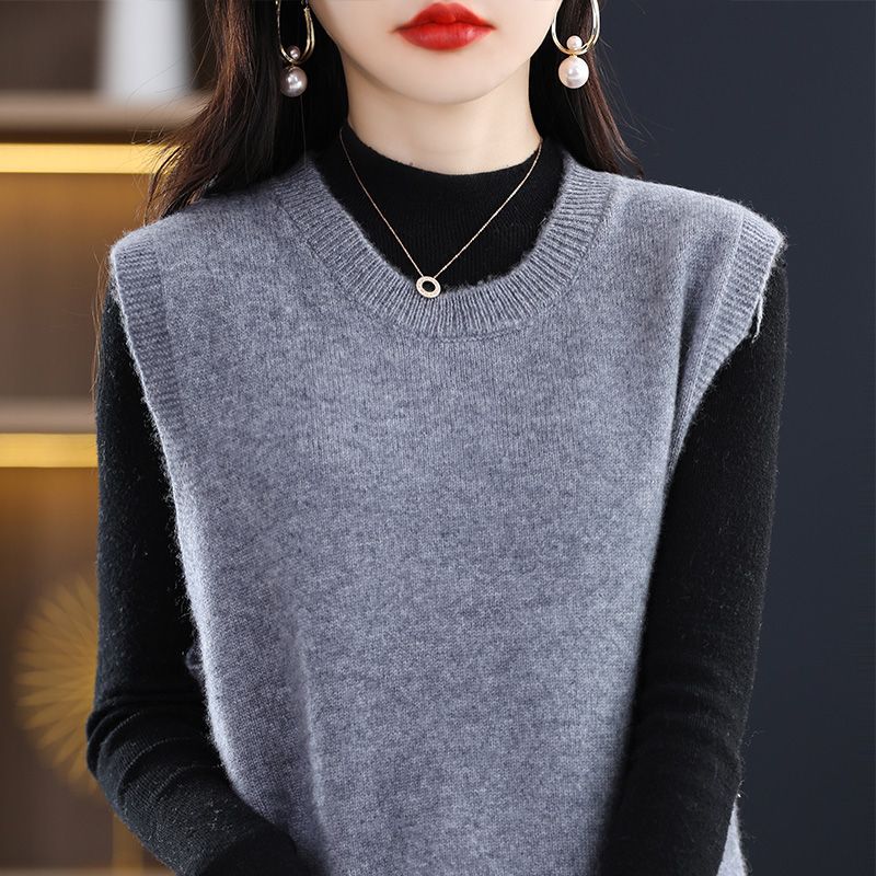 Gilet en tricot léger pour femme avec élégant col rond Chic & Stil