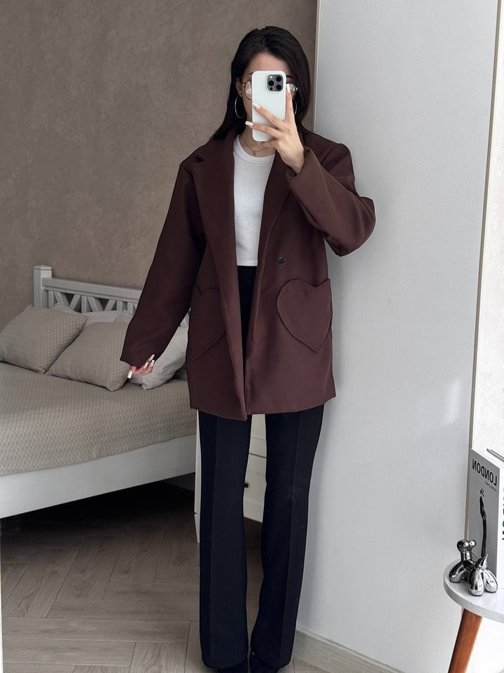 Fashion oversized coat for women with large pockets and chic lapels