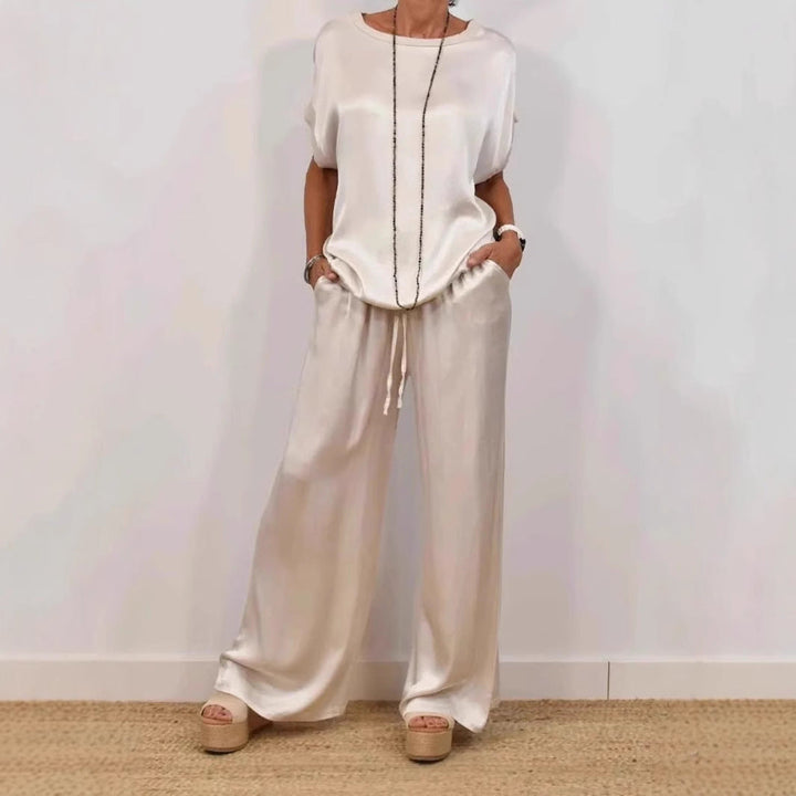 Women’s Elegant Satin Lounge Set with Loose Fit and Casual Top Lune London