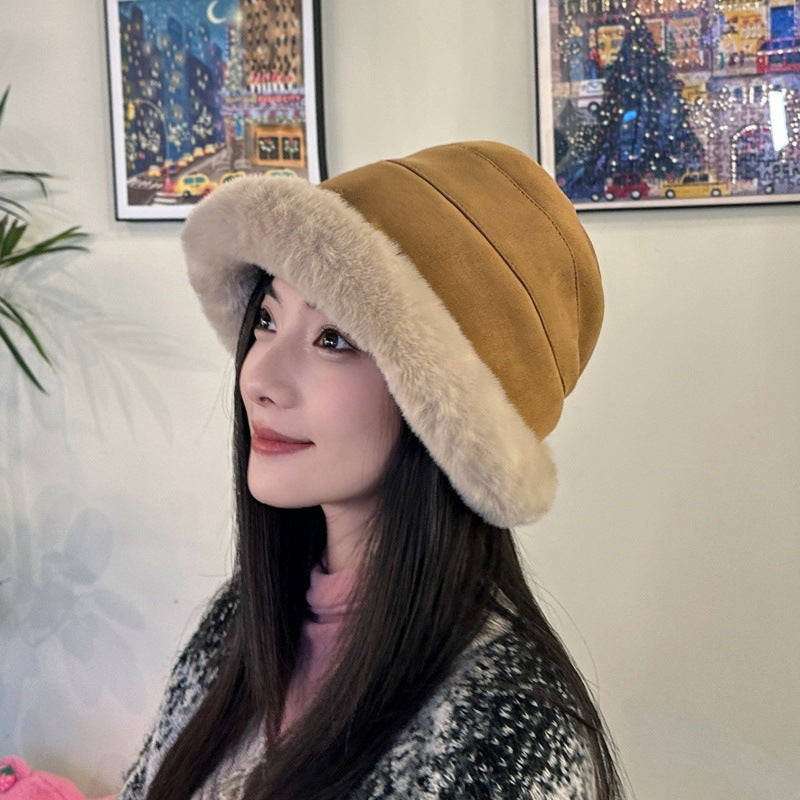 Ladies Warm and Elegant Fur Hat Lune London