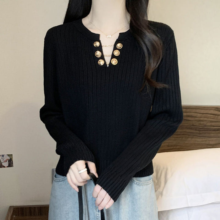 Pull en maille côtelée pour femmes avec boutons décoratifs Chic & Stil