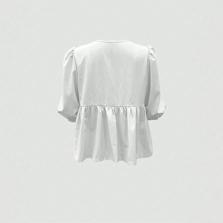 Blouse for women with playful ruffle details and a relaxed fit Chic & Stil