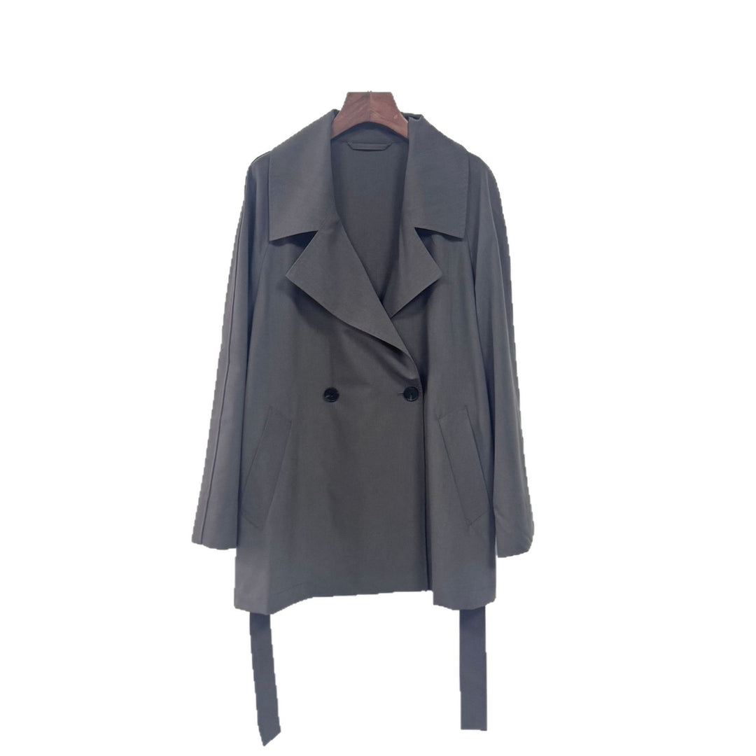 Oversized women's trench coat with double elegant closure and side pockets Lune London
