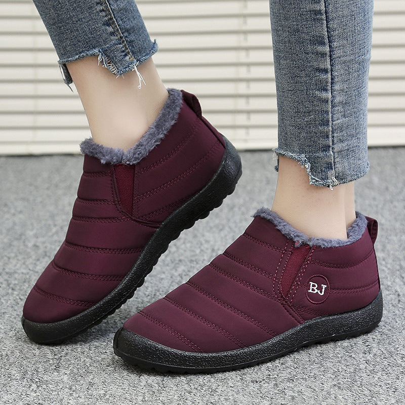 Casual ankle boots for women lined with non-slip sole and practical zipper Lune London