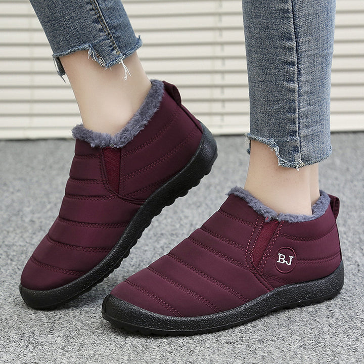 Casual ankle boots for women lined with non-slip sole and practical zipper Lune London