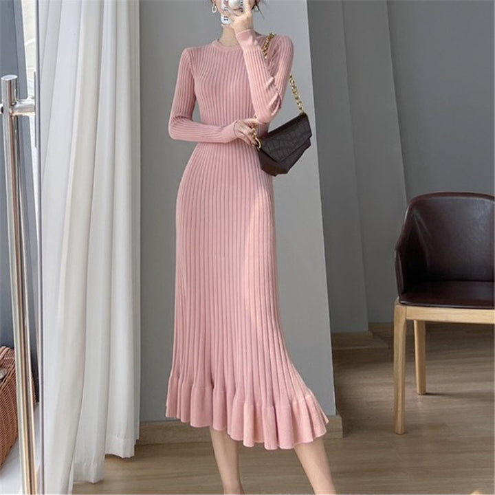 Knit dress for women with an elegant ribbed structure and a fluid hem Lune London
