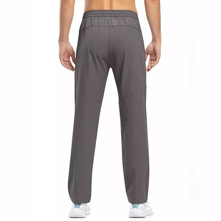 Men's sporty leisure pants with zip pockets on the sides Lune London