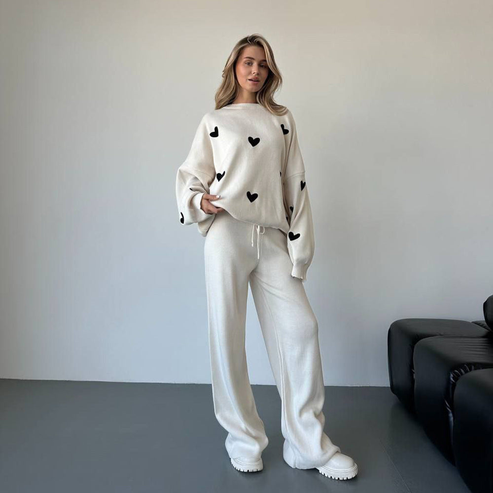 Oversized sweater for women with heart pattern Lune London