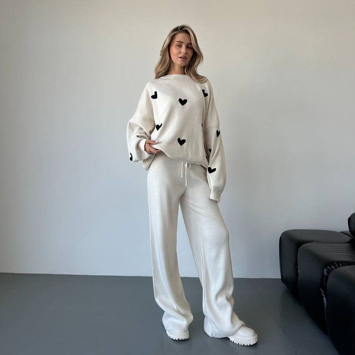 Oversized sweater for women with heart pattern Lune London