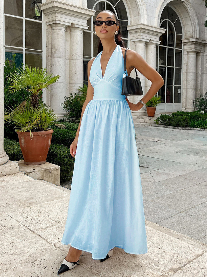 Elegant maxi dress for women with open back design and flowing skirt Lune London