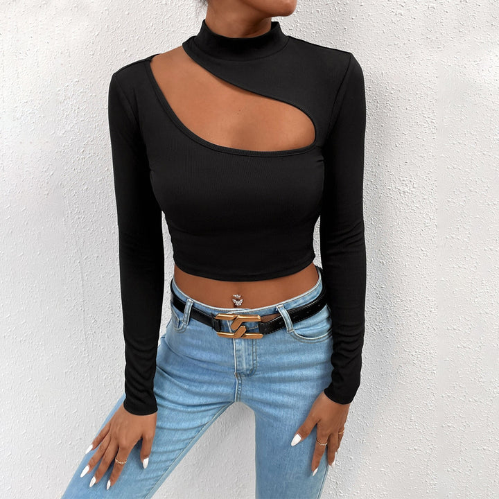 Haut court à manches longues pour femmes avec encolure asymétrique et col montant élégant Chic & Stil