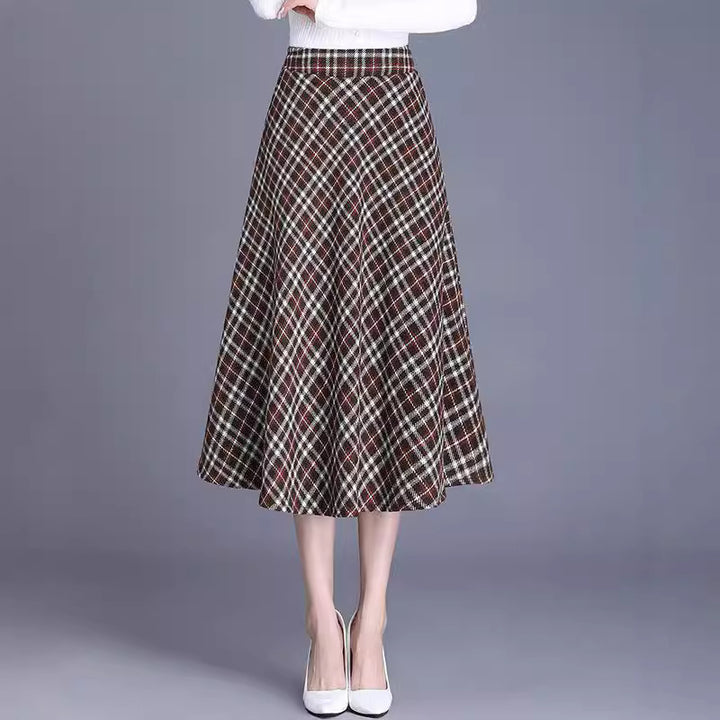 Midi skirt for women with an elegant checked design and fluid cut Lune London