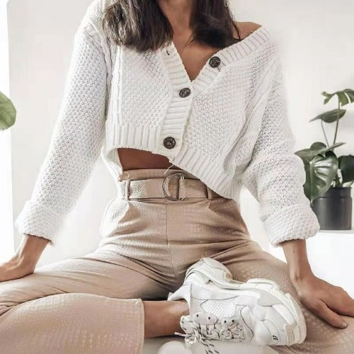 Cardigan court pour femmes avec détails de boutons Chic & Stil