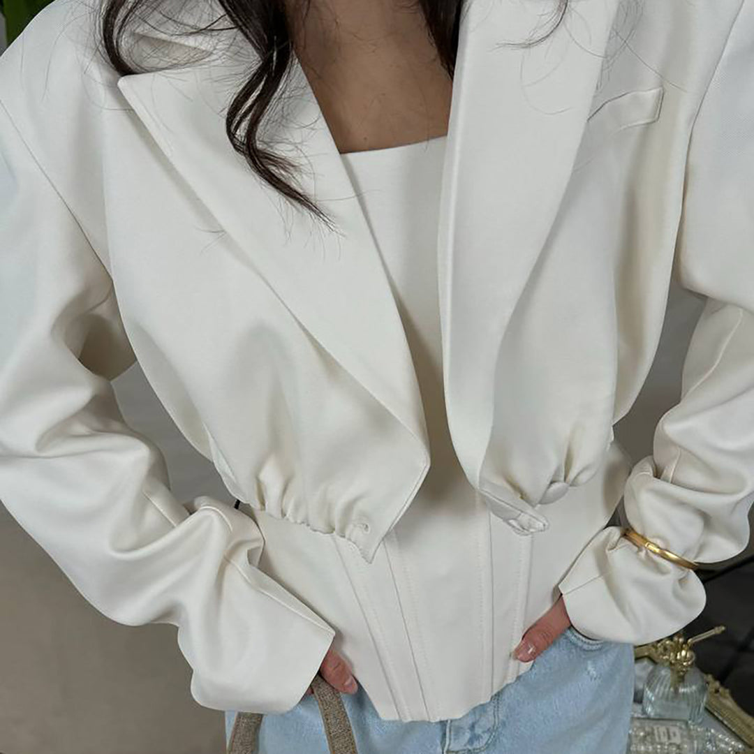 Short jacket for women with a fitted cut and puff sleeves Lune London