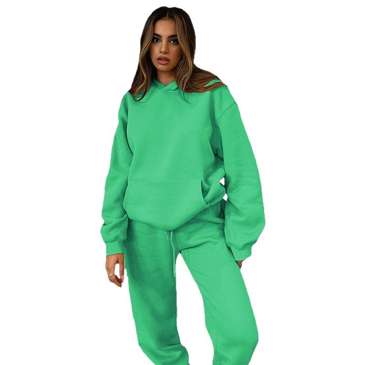 Women's cozy hooded jumpsuit made of high-quality sweatshirt material Chic & Stil
