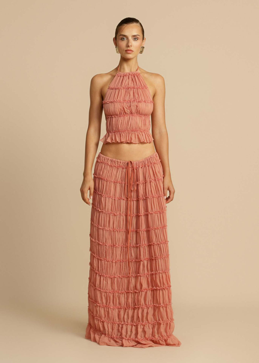 Maxi dress for women with gathered bodice and elegant cut at the waist Chic & Stil