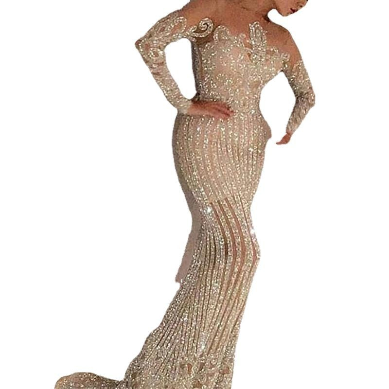 Women's elegant evening dress with glittering sequins and slim fit Lune London