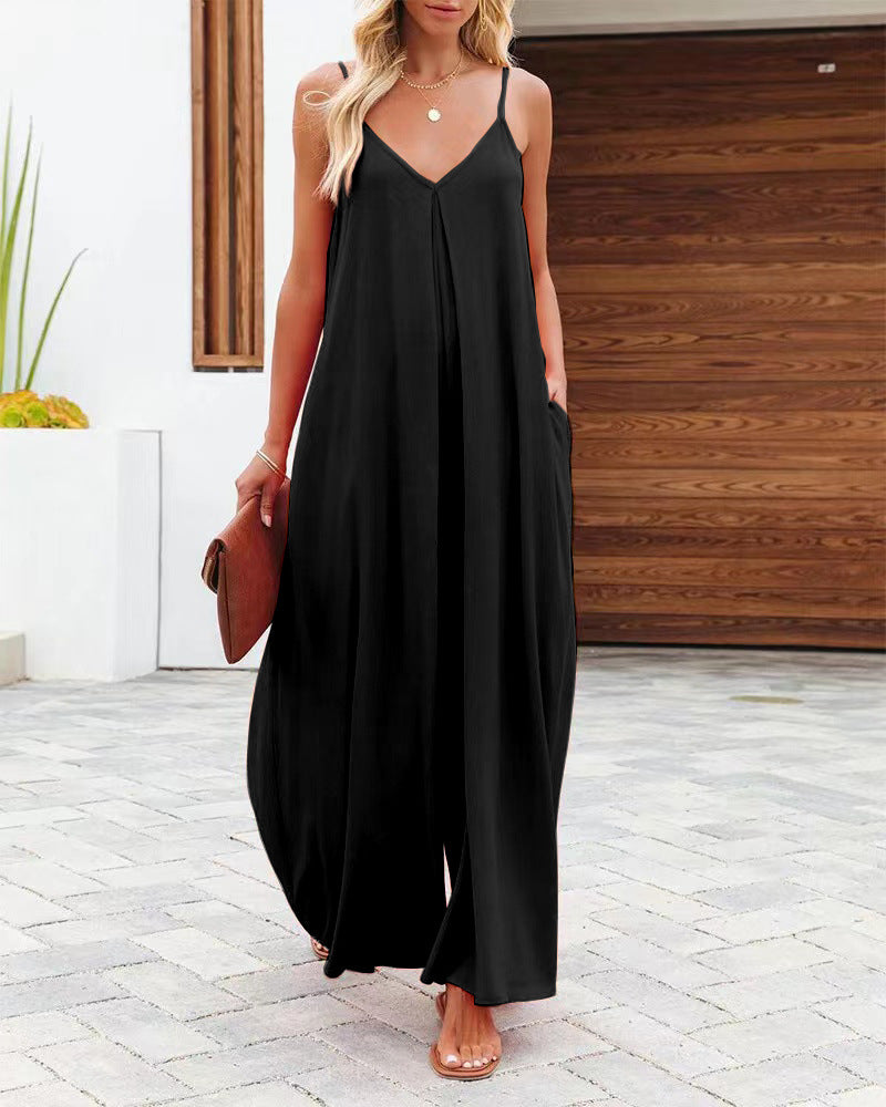 Maxi dress for women with adjustable straps and side pockets Lune London