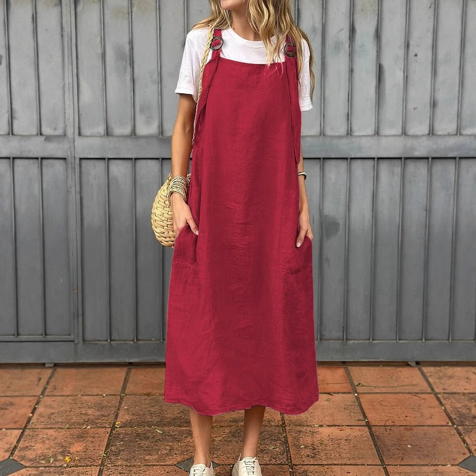 Casual linen dress for women with practical pockets and adjustable straps Lune London