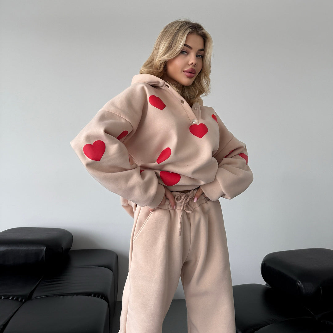 Women's fleece hooded tracksuit top with heart pattern and relaxed fit Lune London