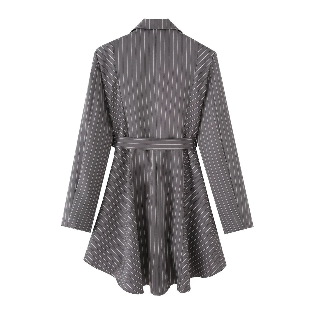 Striped blazers jacket for women with a defined waist and an elegant belt Lune London