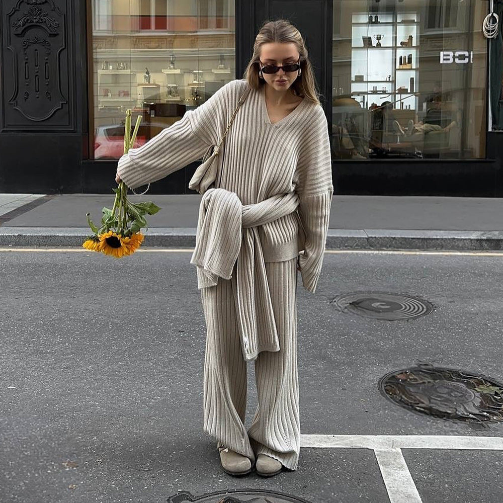 Casual knit set for ladies with scarf Lune London