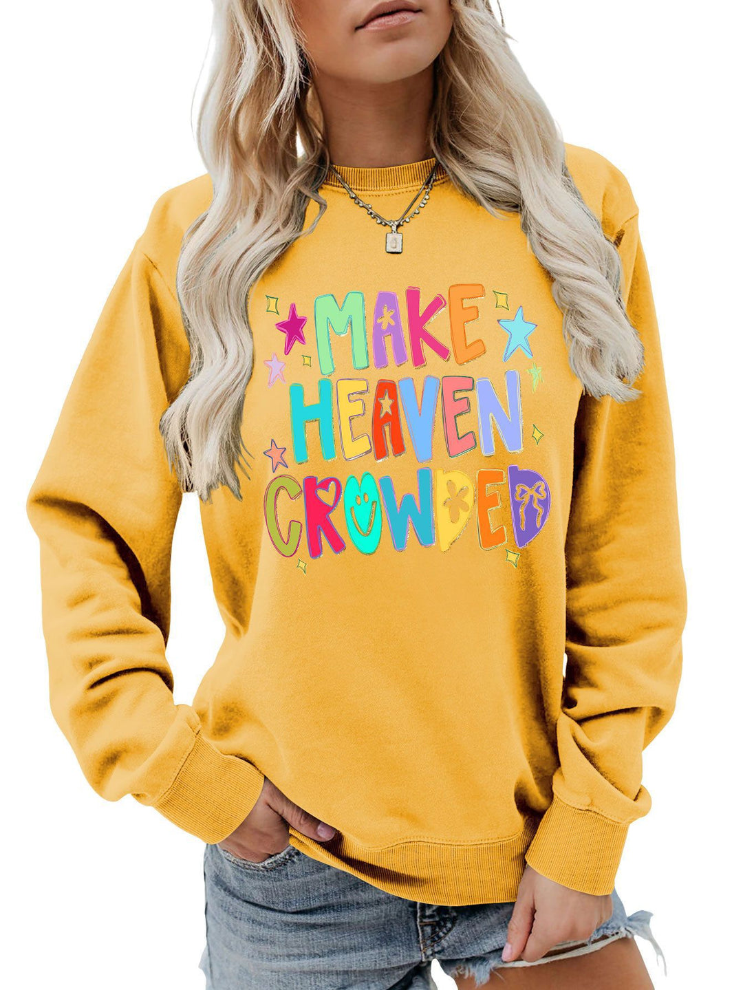 Sweat-shirt pour femmes avec un design coloré et une écriture ludique Chic & Stil