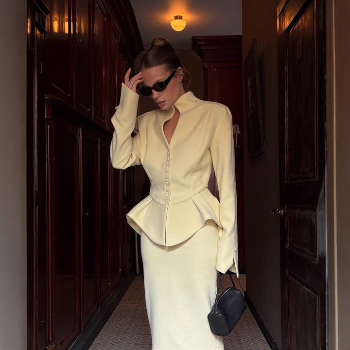 Elegant sheath dress for women with shiny buttons and a feminine cut Lune London