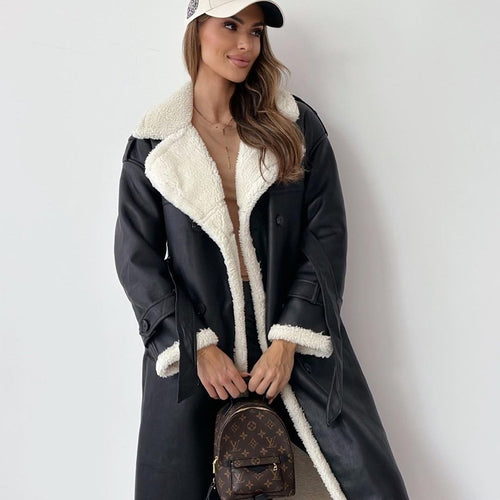 Trendy and comfortable teddy coat for women Lune London