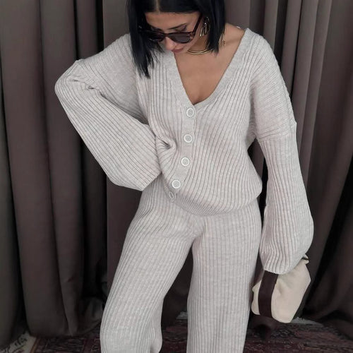 Women's knit set with button details and loose fit Lune London