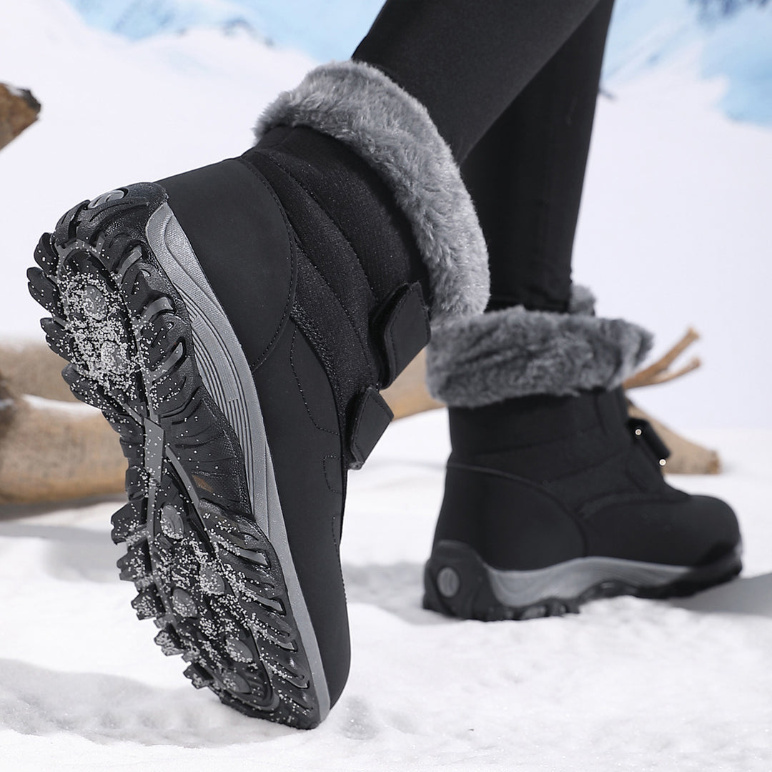 Women's winter boots with non-slip sole and warm inner lining Lune London