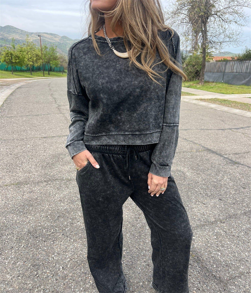 Lune London casual hoodie and sweatpants set for ladies