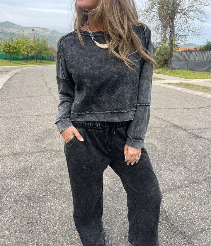 Lune London casual hoodie and sweatpants set for ladies