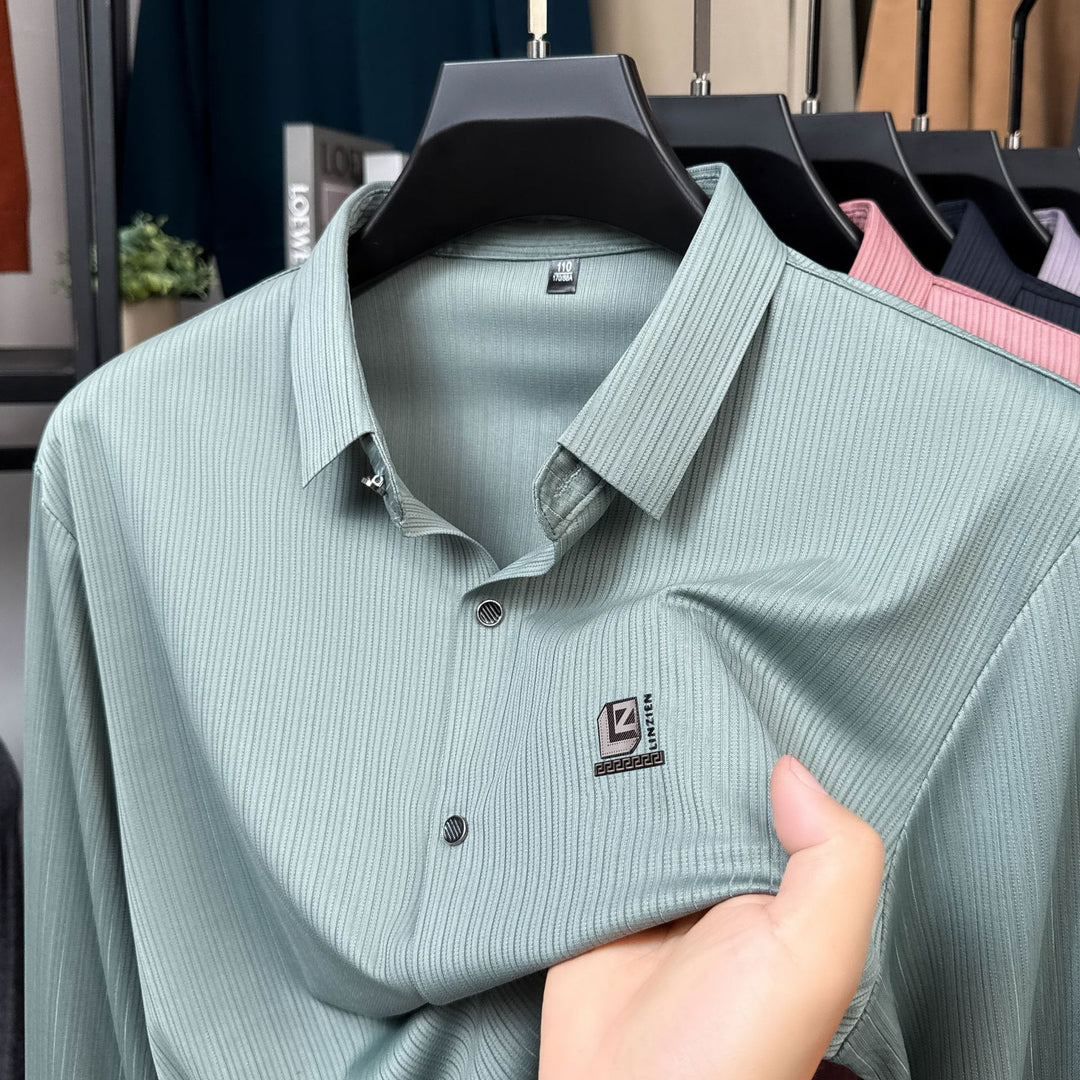 Elegant shirt for men with a textured design and modern accents Lune London