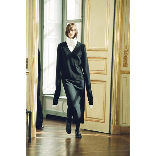 Pull élégant et décontracté en tricot pour femmes avec col en V et manches longues Chic & Stil
