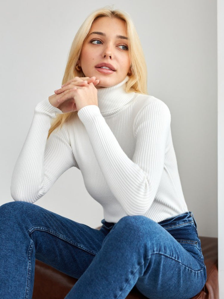 Pull long femme avec col haut et texture en fine côtes Chic & Stil