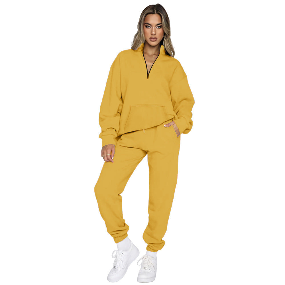 Ladies Comfortable Leisure Outfit with High Collar and Kangaroo Pocket Lune London
