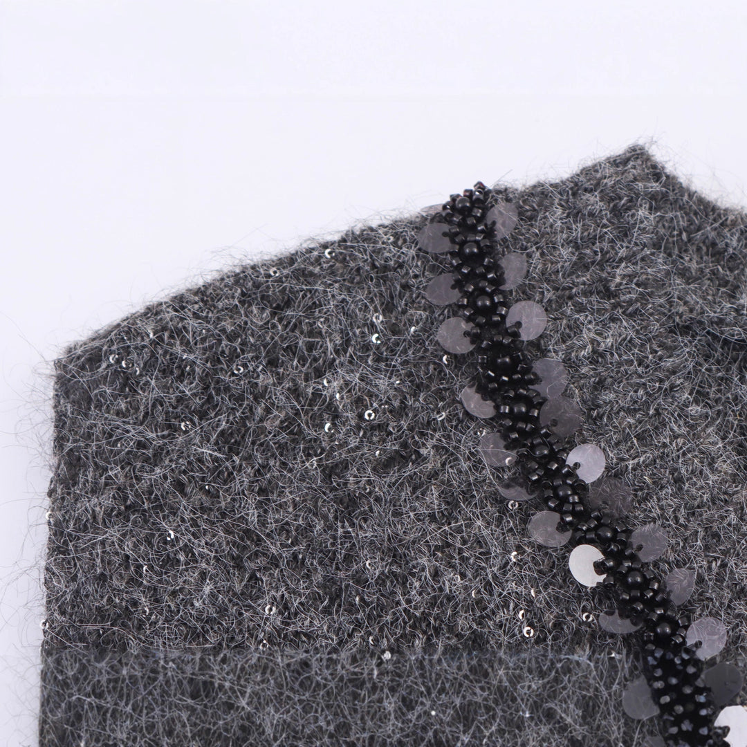 Ladies elegant sleeveless knitted sweater with sparkling appliqués Lune London