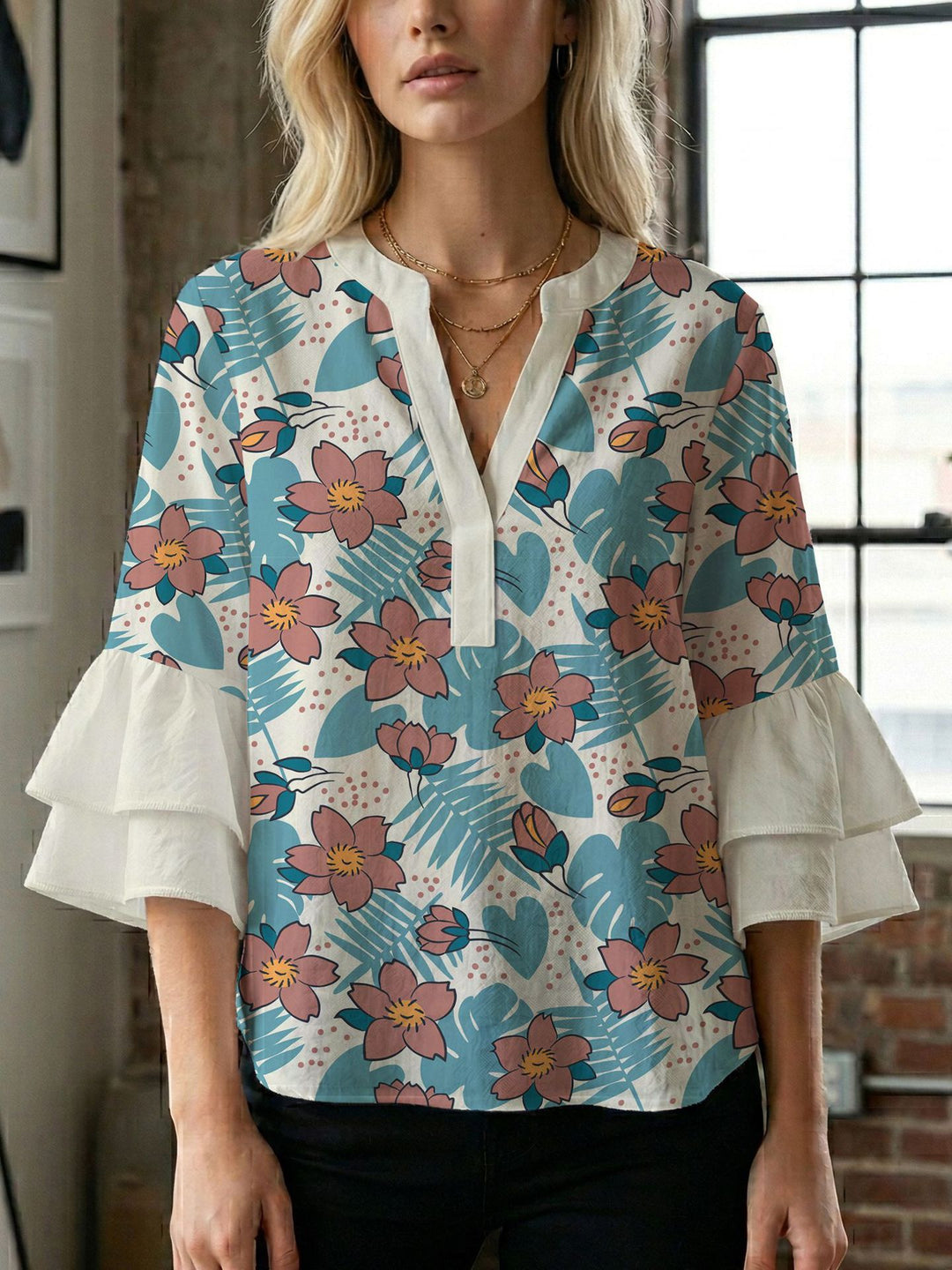 Ladies blouse with beautiful floral design Lune London