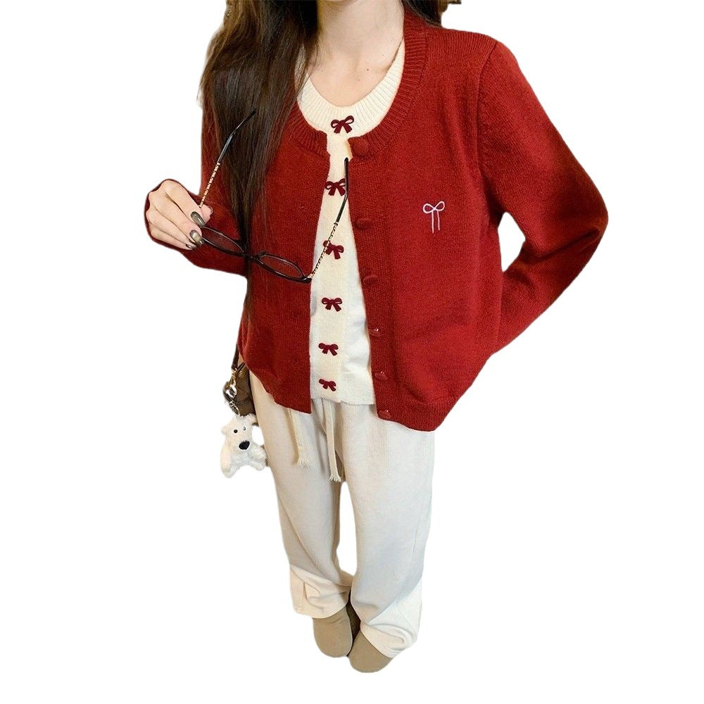 Knit jacket for women with a fine ribbed pattern and an elegant button closure Lune London