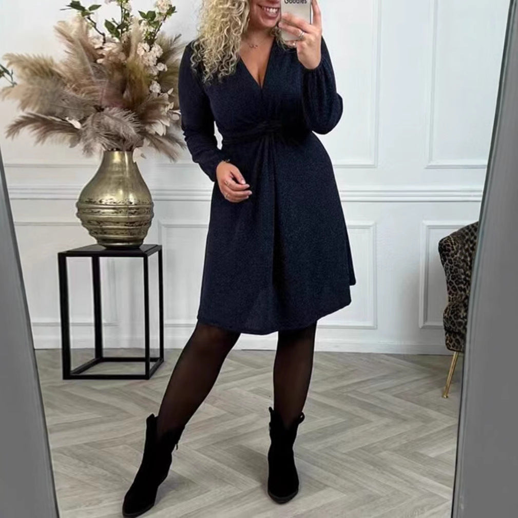 Robe portefeuille pour femmes avec des détails de volant élégants et une coupe ajustée Chic & Stil